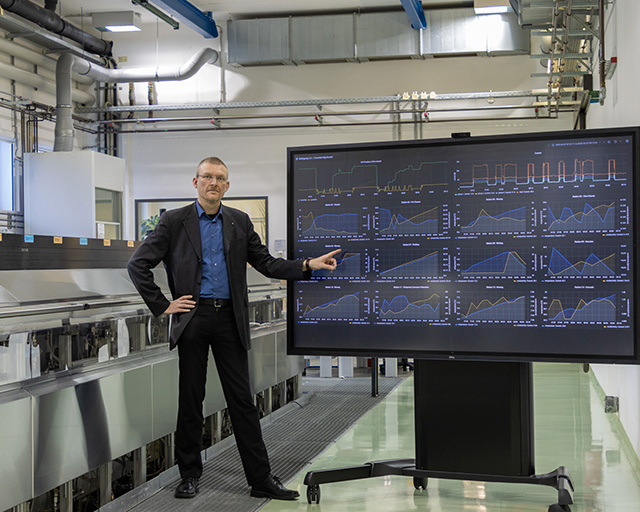 Real-time data from the digitized cleaning plant at the Fraunhofer IST.