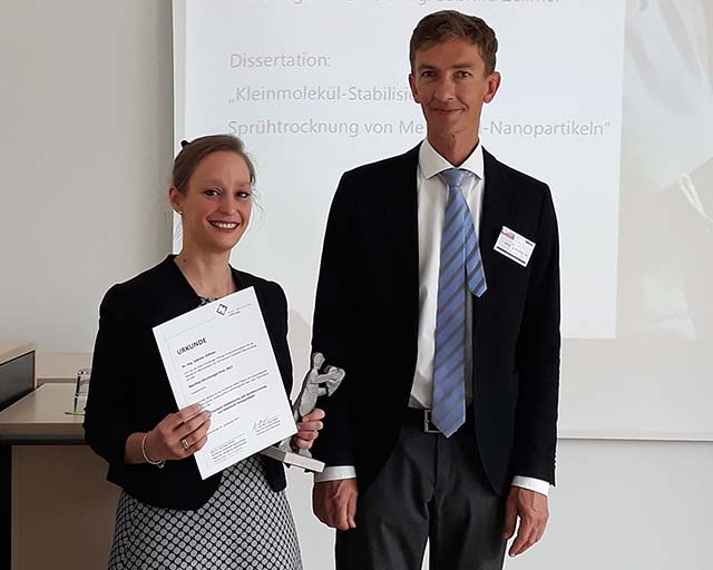 Dr.-Ing. Sabrina Zellmer (l.) und Prof. Dr.-Ing. Michael W. Gee von der Frank Hirschvogel Stiftung. 