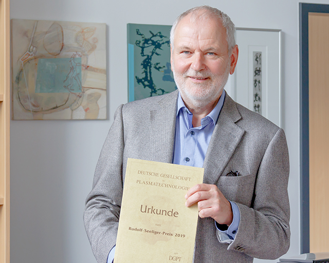 Awardee Prof. Dr. Claus-Peter Klages. 