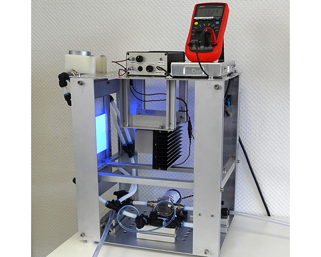 Prototype of the measuring facility for large-format samples for determining the photocatalytic activity of surfaces. 