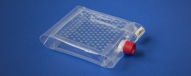 LabBag® – a closed mini laboratory for 3D cell cultivation.